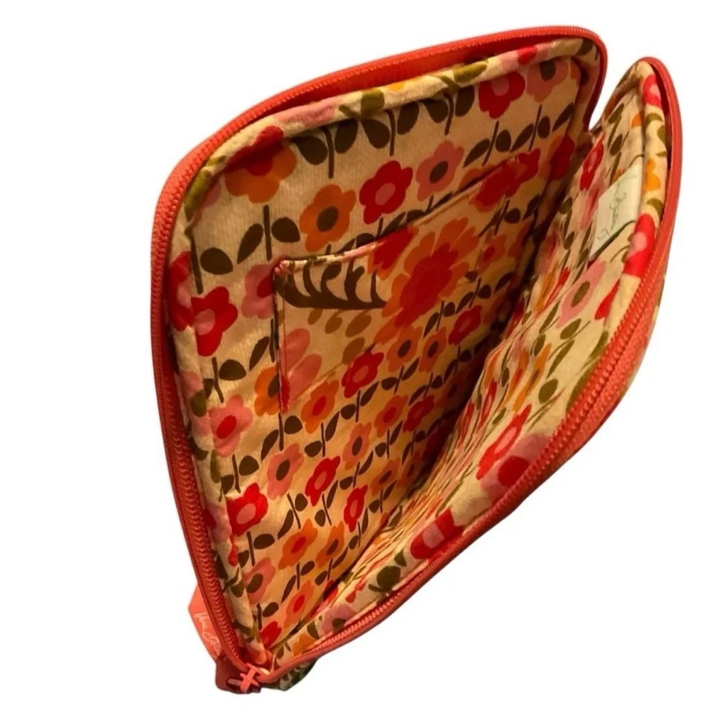 Vera Bradley Retired Folkloric Tech E-Reader/Tablet Case Quilted Floral